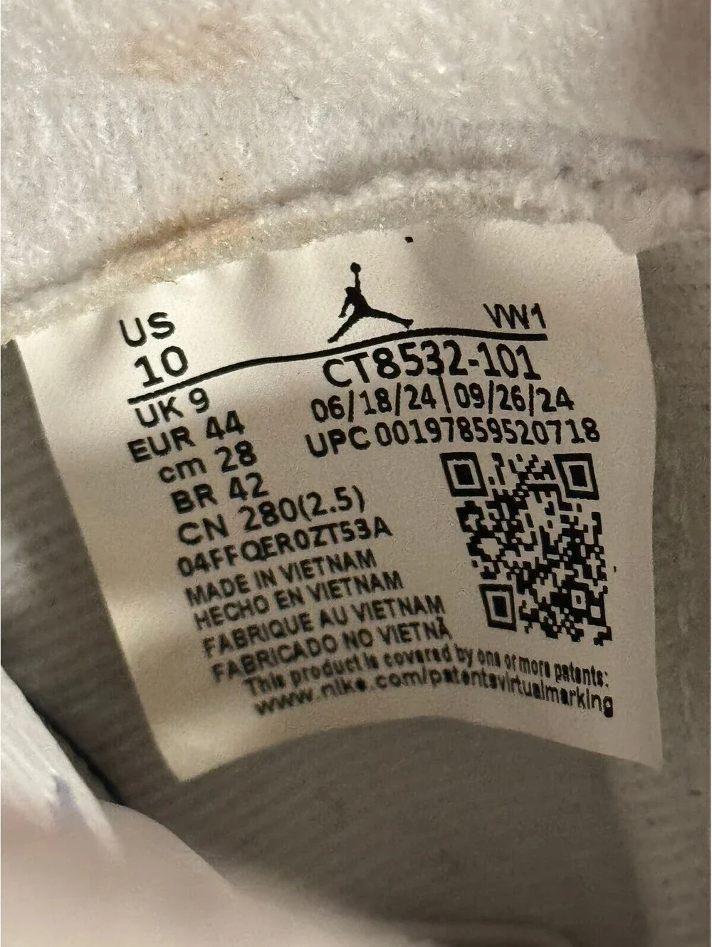 Size 10 - Air Jordan 3 Retro Lucky Shorts (CLEAN!)